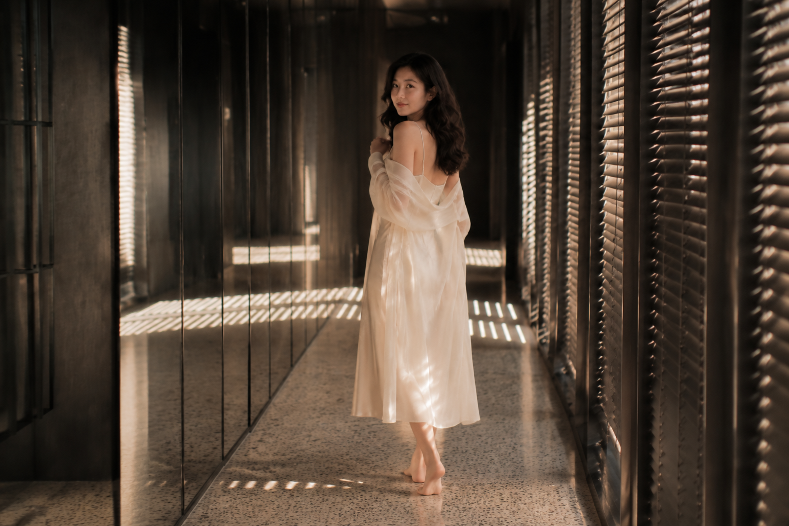 银幕镜墙走廊主题样片 3
